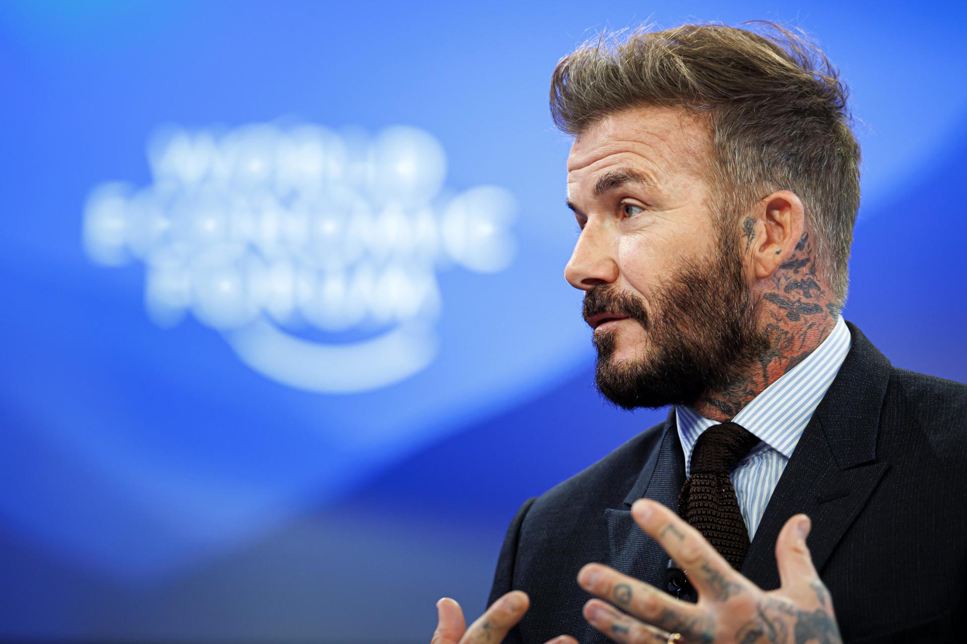 El exfutbolista, empresario y filántropo británico David Beckham, embajador de buena voluntad de Unicef, asiste este martes al Foro Económico de Davo, Suiza. EFE/EPA/MICHAEL BUHOLZER