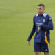 El delantero francés del Real Madrid Kylian Mbappé durante el entrenamiento en Yeda, en la víspera de la final de la Supercopa de España de fútbol que les enfrenta al Barcelona. EFE/ Alberto Estevez