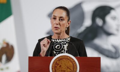 La presidenta de México, Claudia Sheinbaum, participa en una rueda de prensa este martes, en el Palacio Nacional en Ciudad de México (México). EFE/ Isaac Esquivel