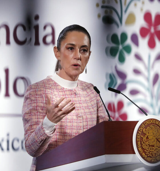 La presidenta de México, Claudia Sheinbaum, habla durante su rueda de prensa diaria este jueves, en el Palacio Nacional en la Ciudad de México (México). EFE/ Mario Guzmán