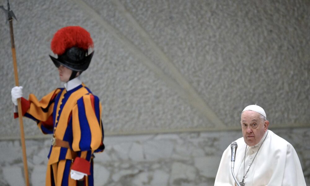 El papa Francisco durante la audiencia general semanal en la Sala Pablo VI, en la Ciudad del Vaticano, el 15 de enero de 2025. EFE/EPA/ALESSANDRO DI MEO