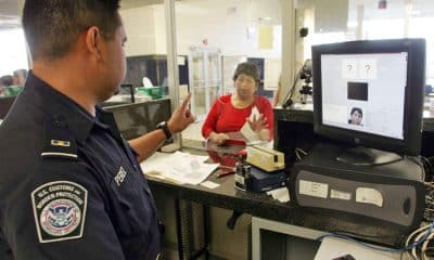 No es fácil el reingreso de residentes a EE. UU.