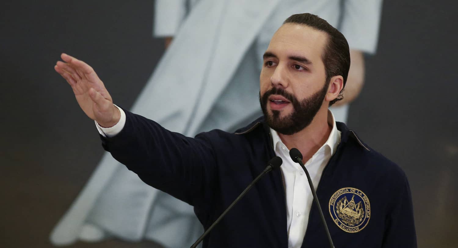 Salvador aprueba polémica “ley mordaza”