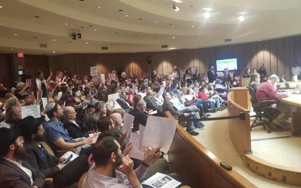 ¿Cómo funciona Gobierno Local de Raleigh?
