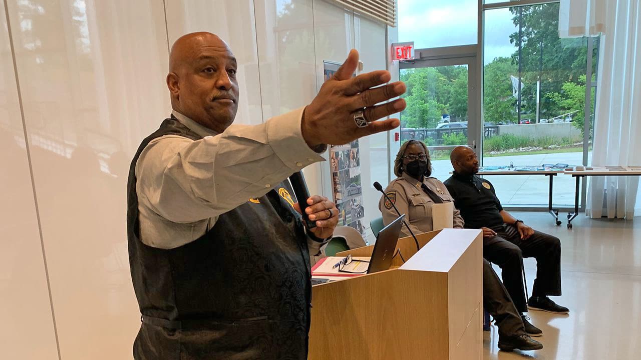 Alguacil de Durham: “Yo no participo en redadas de ICE”