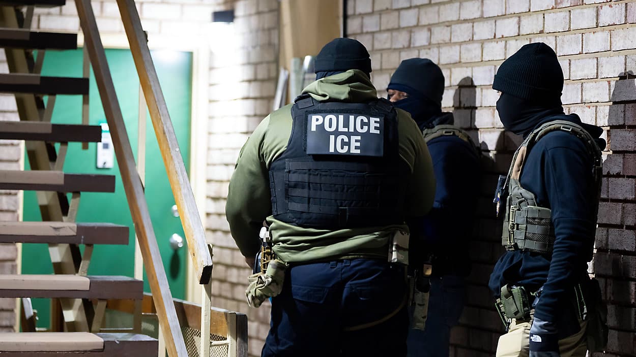 ¿Por qué los agentes de ICE usan máscaras?
