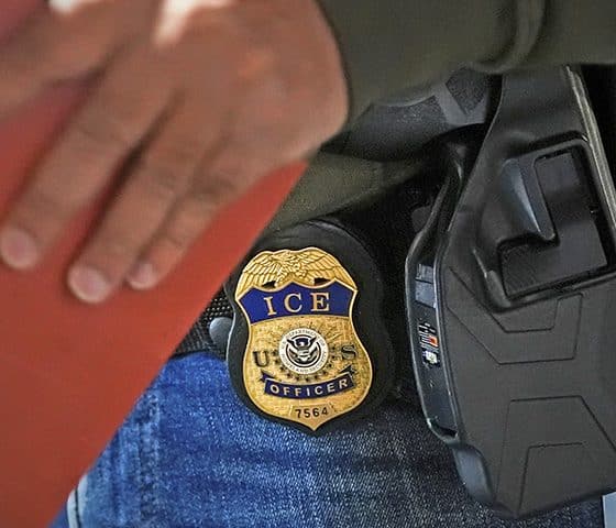 Deslegalizar para deportar