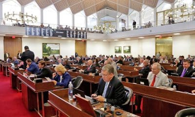 Legislatura anula veto del gobernador Josh Stein