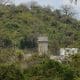 Fotografía del 4 de octubre de 2025 que muestra un área en los exteriores de la cárcel que está en construcción en la comunidad rural, Bajada de Chanduy , provincia de Santa Elena (Ecuador). EFE/Jonathan Miranda