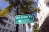 Fotografía cedida por 11:11 Public Relations de un cartel de una calle que lleva el nombre de la cantante Gloria Estefan este lunes, en la calle 13 de South Beach, en el sur de Miami Beach (EE.UU.). EFE/ Maggie Rodriguez /11:11 Public Relations/ SOLO USO EDITORIAL/NO VENTAS/SOLO DISPONIBLE PARA ILUSTRAR LA NOTICIA QUE ACOMPAÑA (CRÉDITO OBLIGATORIO)
