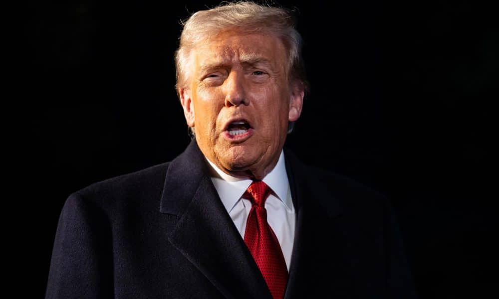 El presidente de Estados Unidos, Donald Trump, antes de partir a su gira asiática.
EFE/EPA/Francis Chung / POOL