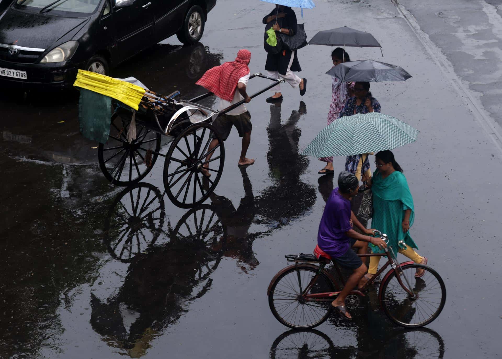 EFE/EPA/PIYAL ADHIKARY