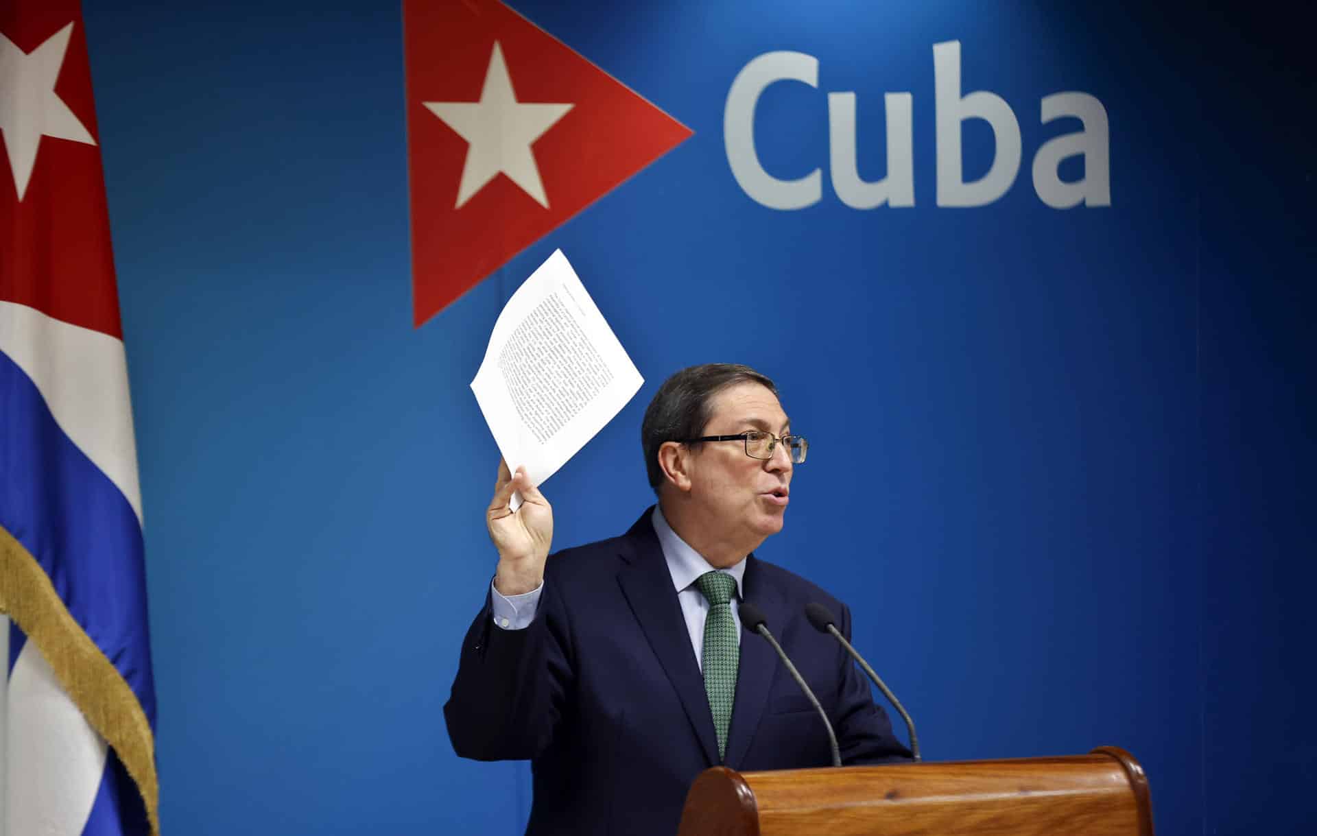 El canciller de Cuba, Bruno Rodríguez, habla en la sede del Ministerio de Relaciones Exteriores (Minrex) este miércoles, en La Habana (Cuba). EFE/ Ernesto Mastrascusa