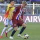 Elkin Rivero (i) de Colombia disputa el balón con Niklas Fuglestad de Noruega en un partido del grupo F de la Copa Mundial Sub-20. EFE/ Benjamín Hernández