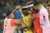 Jhon Lucumí (c), autor del primer tanto de Colombia, celebra con sus compañeros en el partido amistoso ante México en el estadio AT&T en Arlington (EE.UU.). EFE/Carlos Ramírez
