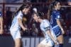 Aldana Cometti (d), de Argentina, celebra un gol en un partido de la Liga de Naciones Femenina en el estadio Diego Armando Maradona en Buenos Aires. EFE/Juan Ignacio Roncoroni