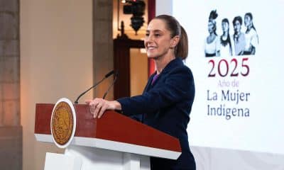 Fotografía cedida por la Presidencia de México de su mandataria, Claudia Sheinbaum, hablando durante su conferencia de prensa diaria este miércoles, en el Palacio Nacional de la Ciudad de México (México).  EFE/ Presidencia de México /SOLO USO EDITORIAL/NO VENTAS/SOLO DISPONIBLE PARA ILUSTRAR LA NOTICIA QUE ACOMPAÑA (CRÉDITO OBLIGATORIO)
