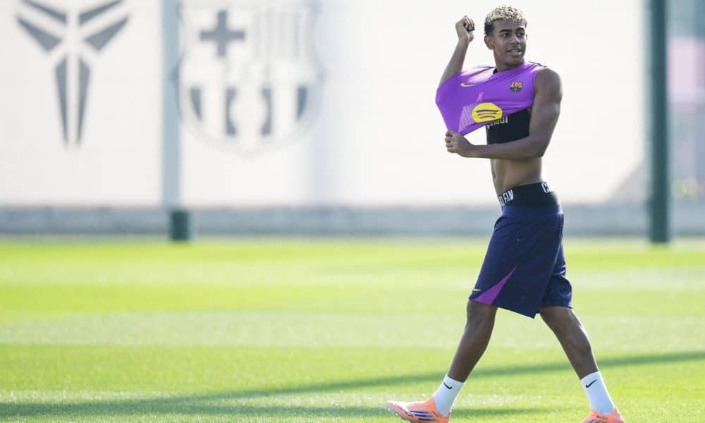 Lamine Yamal durante el entrenamiento del Barcelona el pasado viernes. EFE/Enric Fontcuberta