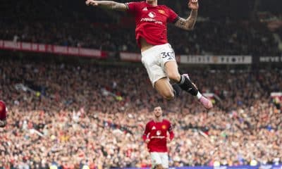 El jugador del United Benjamin Sesko celebra el segundo gol durante el partido de la Premier League que han jugado Manchester United y Sunderland AFC, en Manchester, Reino Unido. EFE/EPA/PETER POWELL