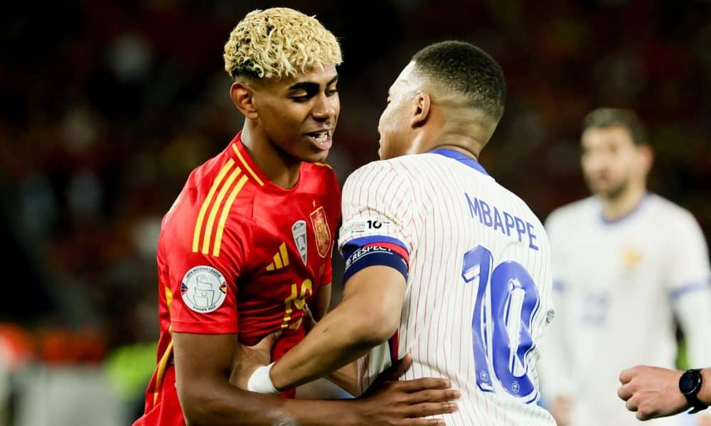El español Lamine Yamal (I) y el francés Kylian Mbappe. EFE/EPA/RONALD WITTEK/Archivo