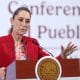 La presidenta de México, Claudia Sheinbaum, participa durante su conferencia de prensa este lunes en Palacio Nacional de la Ciudad de México (México). EFE/Mario Guzmán