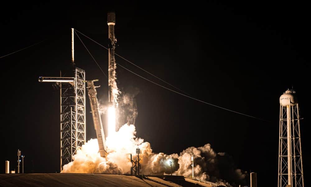 Imagen del lanzamiento, el pasado mes de enero, del satélite español 'SpainSat NG I', gemelo del que se lanzará previsiblemente esta noche desde Cabo Cañaveral (Florida, USA). Foto: Space X.