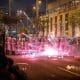 Fotografía del 15 de octubre de 2025 que muestra a policías de Perú que custodian una manifestación en Lima. EFE/ John Reyes Mejía