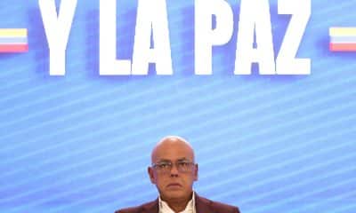 El presidente de la Asamblea Nacional de Venezuela, Jorge Rodríguez, asiste a un encuentro en el Concejo Nacional por la Soberanía y la Paz este miércoles, en Caracas (Venezuela). EFE/ Ronald Pena R