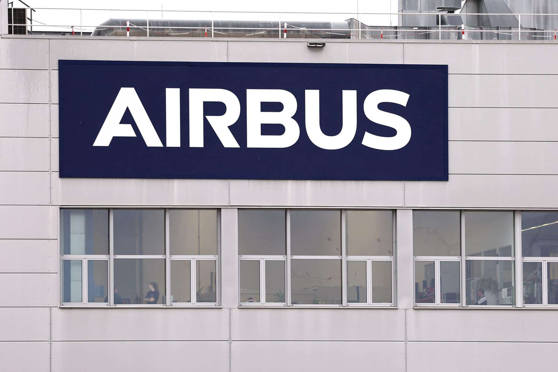 Imagen de archivo de unas oficinas de Airbus. EFE/EPA/ANNA SZILAGYI