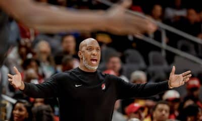 Fotografía de archivo del 01 de abril de 2025 del entrenador de los Portland Trail Blazers, Chauncey Billups, durante un partido en Atlanta (EE.UU.). EFE/EPA/ERIK S. LESSER SHUTTERSTOCK OUT/ARCHIVO
