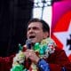 El candidato a la Presidencia de Bolivia Rodrigo Paz, del Partido Demócrata Cristiano (PDC), habla durante el cierre de su campaña este sábado, en El Alto (Bolivia). EFE/ Gabriel Márquez