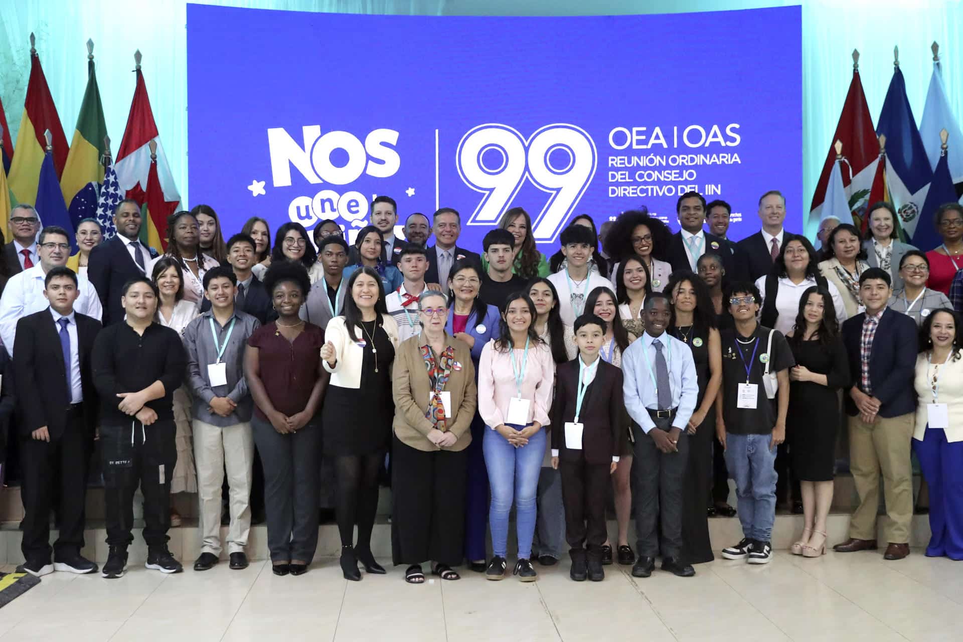 Fotografía oficial de los asistentes a la 99 reunión del Consejo del Instituto Interamericano del Niño, la Niña y Adolescentes este martes, en Comayagua (Honduras). EFE/Gustavo Amador