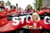 Bruselas, 5 oct (EFE).- Una marea de personas vestidas de rojo llenó este domingo las calles de Ámsterdam para exigir al Gobierno neerlandés "medidas concretas para detener el genocidio israelí y la ocupación de Palestina".EFE/EPA/KOEN VAN WEEL
