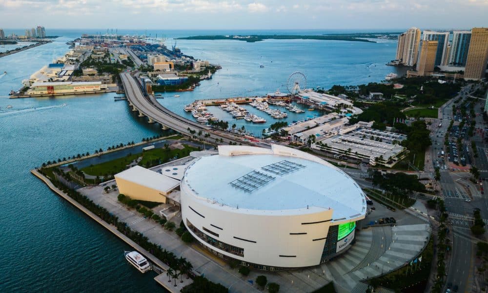 Fotograma cedido por Studio VII Agency de una toma aérea del Kaseya Center en donde se celebrará los días 5 y 6 de noviembre el America Business Forum (ABF) 2025 en Miami (EE.UU.). EFE/ Studio Vii Agency /SOLO USO EDITORIAL/NO VENTAS/SOLO DISPONIBLE PARA ILUSTRAR LA NOTICIA QUE ACOMPAÑA (CRÉDITO OBLIGATORIO)