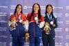 Las nadadoras Alondra Ortiz (c) de Costa Rica, medalla de oro; Keisy Castro (i) de Costa Rica, medalla de plata, y Ximena Roldán, de Guatemala, posan durante la premiación de los 200 metros mariposa en natación en los XII Juegos Centroamericanos en Guatemala. EFE/Fernando Ruiz