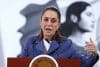 La presidenta de México, Claudia Sheinbaum, habla durante una rueda de prensa este lunes, en el Palacio Nacional de Ciudad de México (México). EFE/ Mario Guzmán
