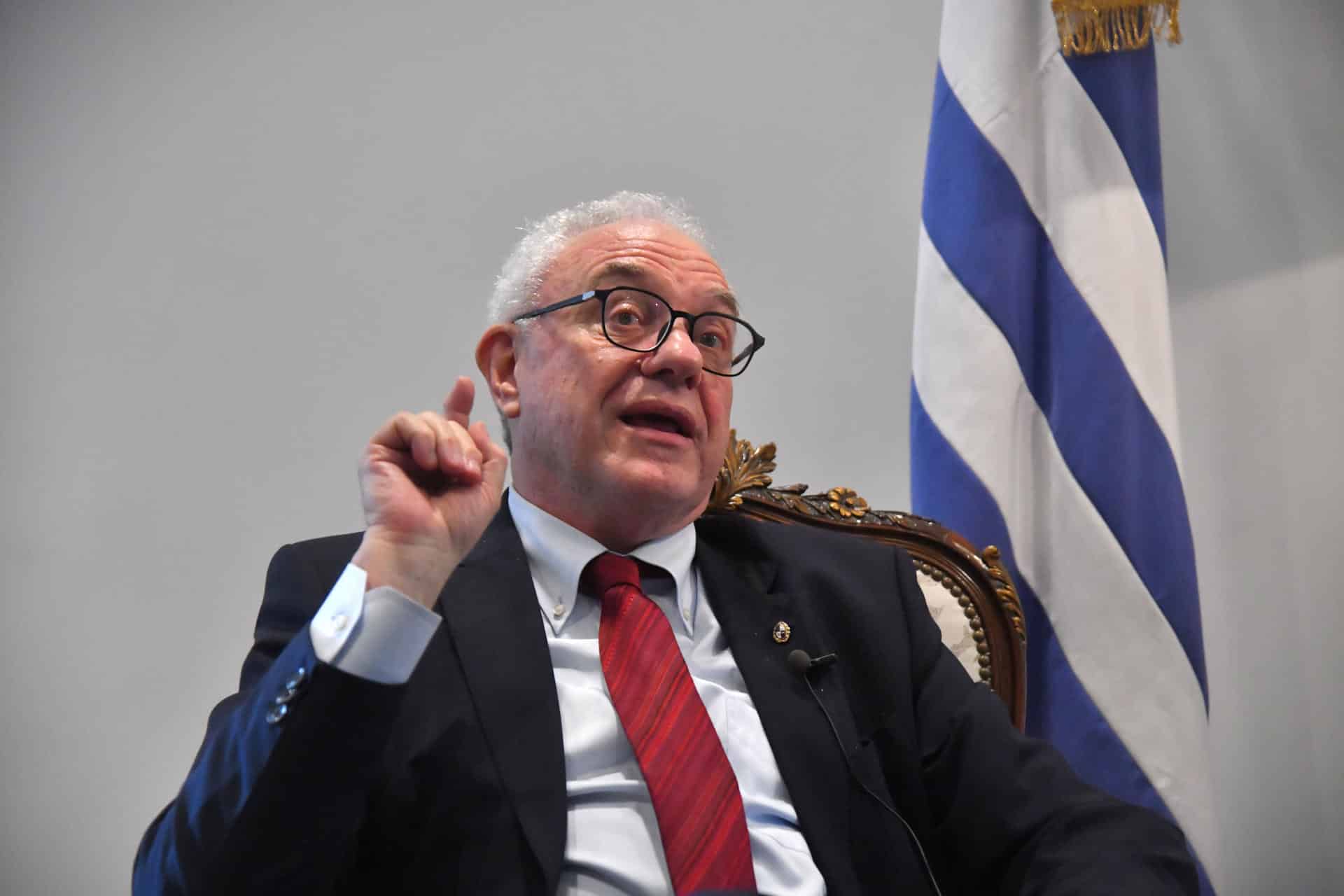 Fotografía de archivo del ministro de Relaciones Exteriores de Uruguay, Mario Lubetkin. EFE/ Enrique García Medina