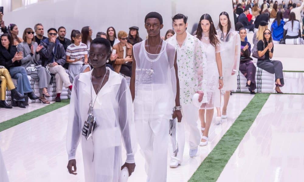 Modelos presentan creaciones de la colección Primavera/Verano 2026 de la diseñadora griega Pelagia Kolotouros para Lacoste durante la Semana de la Moda de París, en París, Francia. EFE/EPA/CHRISTOPHE PETIT TESSON
