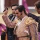 MADRID, 12/10/2025.- El diestro Morante de la Puebla durante el festejo taurino de la Feria de Otoño celebrado este domingo en la plaza de Las Ventas, en Madrid. EFE/ Borja Sánchez-Trillo