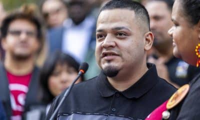 El salvadoreño Kilmar Abrego Garcia hace declaraciones durante una concentración, en una fotografía de archivo.EFE/SHAWN THEW