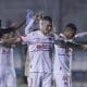 Jugadores del Olimpia celebran este jueves en Tegucigalpa la clasificación a las semifinales de la Copa Centroamericana, instancia en la que se medirán con el Alajuelense costarricense. EFE/ Gustavo Amador