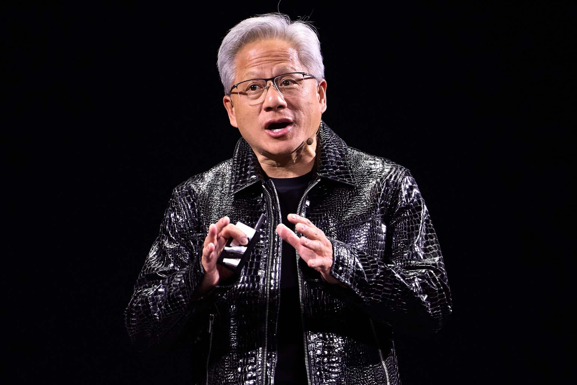 Fotografía de archivo del fundador y director ejecutivo de la tecnológica estadounidense Nvidia, Jensen Huang, durante una conferencia, en Las Vegas (Nevada, EE.UU.). EFE/Allison Dinner
