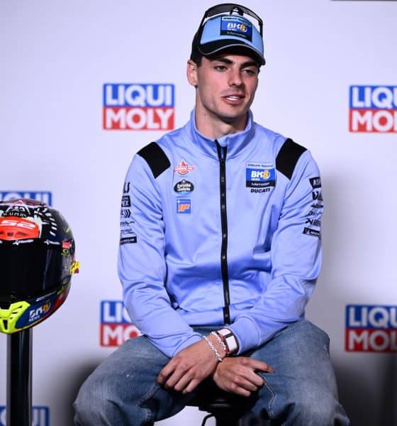 El piloto español Fermin Aldeguer de BK8 Gresini Racing MotoGP en una conferencia de prensa antes del Gran Premio de Motociclismo de Australia 2025 en el circuito Phillip Island Grand Prix. EFE/EPA/JOEL CARRETT AUSTRALIA AND NEW ZEALAND OUT