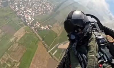 Captura de video tomada de la cuenta de Instagram de Zona Operativa de Defensa Integral BARINAS32 @zodibarinas32 que muestra un piloto de la Fuerza Armada Nacional Bolivariana (FANB) sobrevolando este jueves, en el estado de Apure (Venezuela). EFE/ Zona Operativa de Defensa Integral (ZODI)