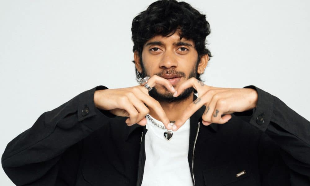 Fotografía sin fecha específica cedida por Sony Music Latin del cantautor venezolano Marcelo Rubio, quien figuró en el "radar" de artistas emergentes de Billboard en 2024 y ha destacado en la Latin Alternative Music Conference (LAMC). EFE/ Sony Music Latin