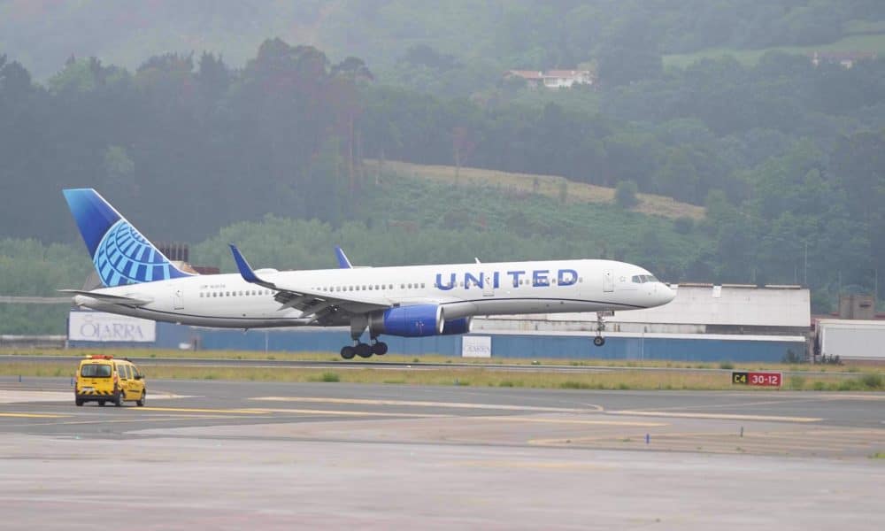 Fotografía de archivo de un avión de la compañía United Airlines. EFE/ Miguel Toña