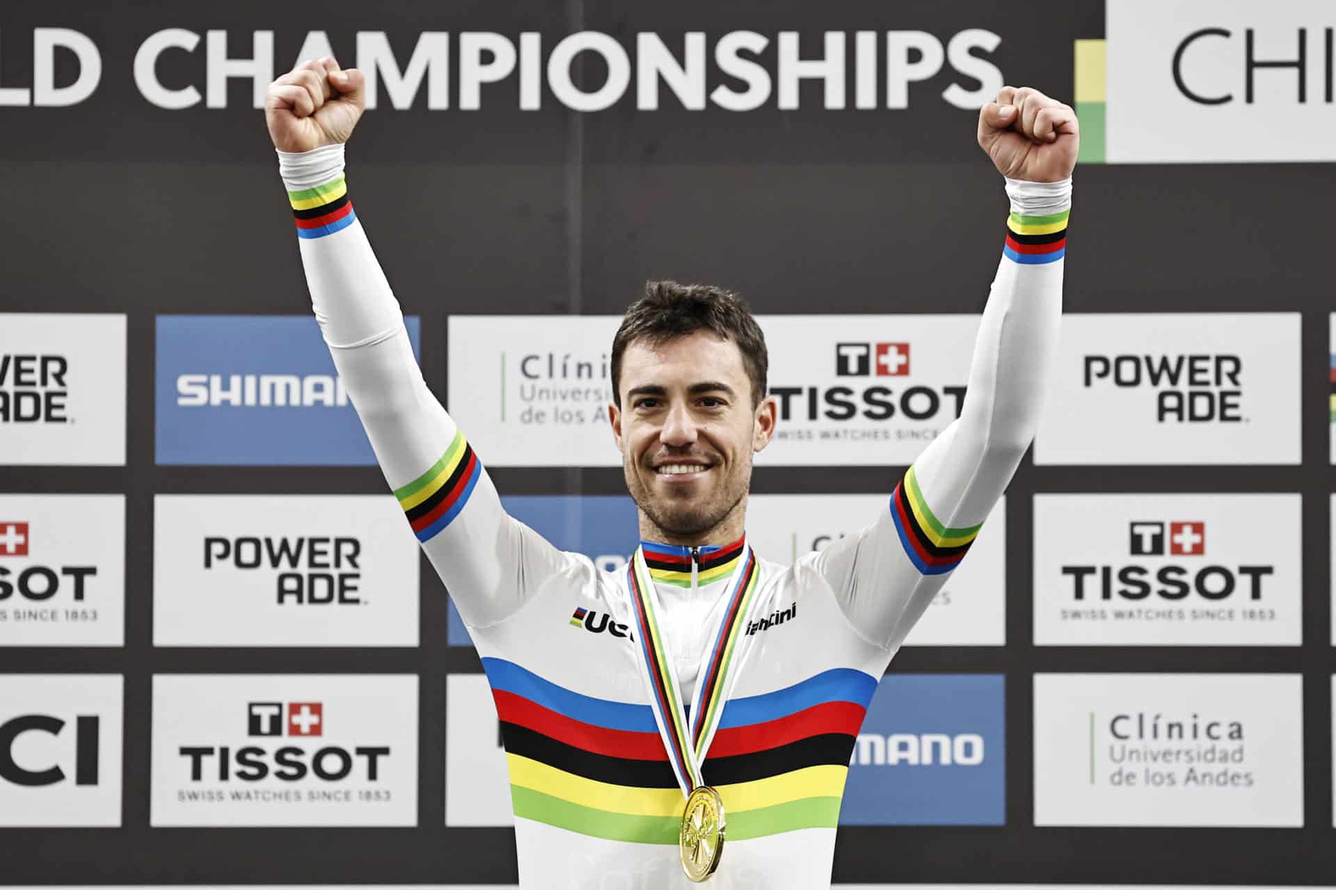 El español Albert Torres Barceló ganó el oro en el ómnium en el Campeonato del Mundo de Ciclismo en Pista, en Santiago de Chile. EFE/Osvaldo Villarroel