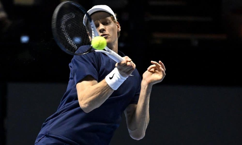Jannik Sinner, durante el partido contra Novak Djokovic del torneo de exhibición Six Kings Slam EFE/EPA/STR
