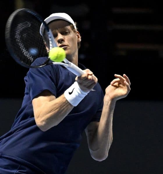 Jannik Sinner, durante el partido contra Novak Djokovic del torneo de exhibición Six Kings Slam EFE/EPA/STR
