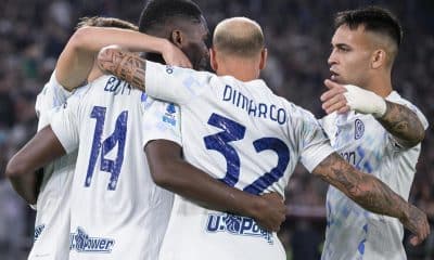 El jugador del Inter Ange-Yoan Bonny celebra el gold e la victoria durante el partido de la Serie A que han jugado AS Roma y FC Inter en el Olímpico stadium de Roma, Italia. EFE/EPA/Riccardo Antimiani